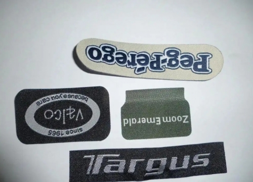 硅膠織嘜和pvc織嘜的區(qū)別有哪些？